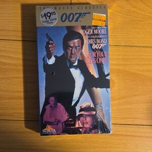 James Bond 007 VHS Tape